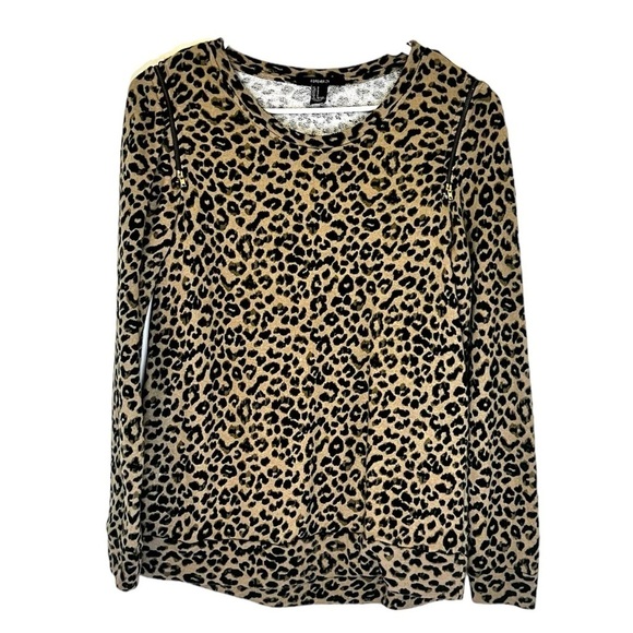 2/$15 Forever 21 - Leopard Print Sweatshirt - Picture 1 of 7